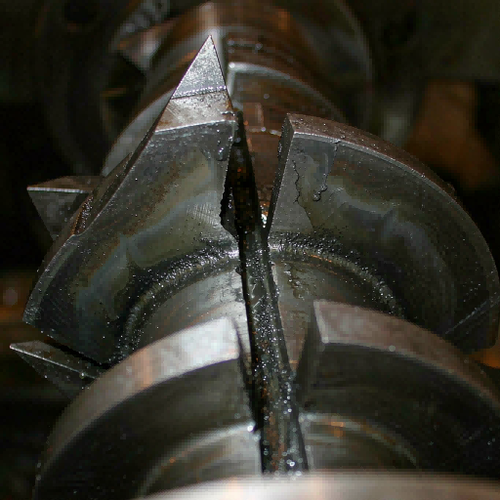 latest company news about Why Screw Elements Crack